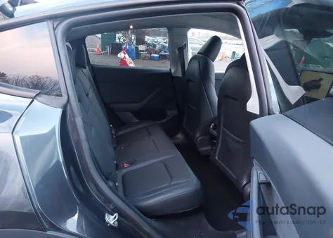 2025 Tesla Model Y Long Range Dual Motor Rear-Wheel Drive из США, поврежденный, VIN 7SAYGDED1SF227013